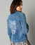 Jasje in jeans met borduursel (bleached)