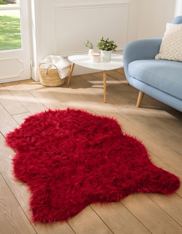 Tapis poils forme peau de bête (rouge)