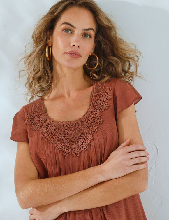 Robe décolleté macramé unie (rose thé)