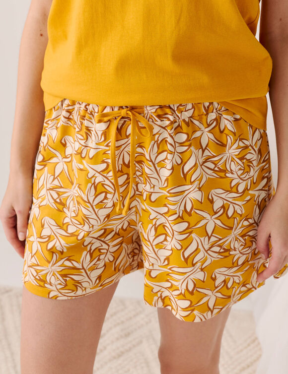 Pyjama short imprim&eacute; tropical avec bretelles fronc&eacute;es (safran)