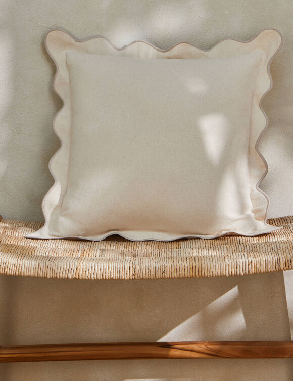 Coussin uni coton finition feston (naturel)