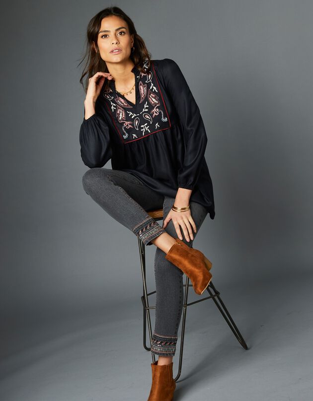 Blouse brodée manches longues (noir)