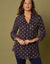 Blouse col tunisien imprimé pois, crêpe (marine / noisette)