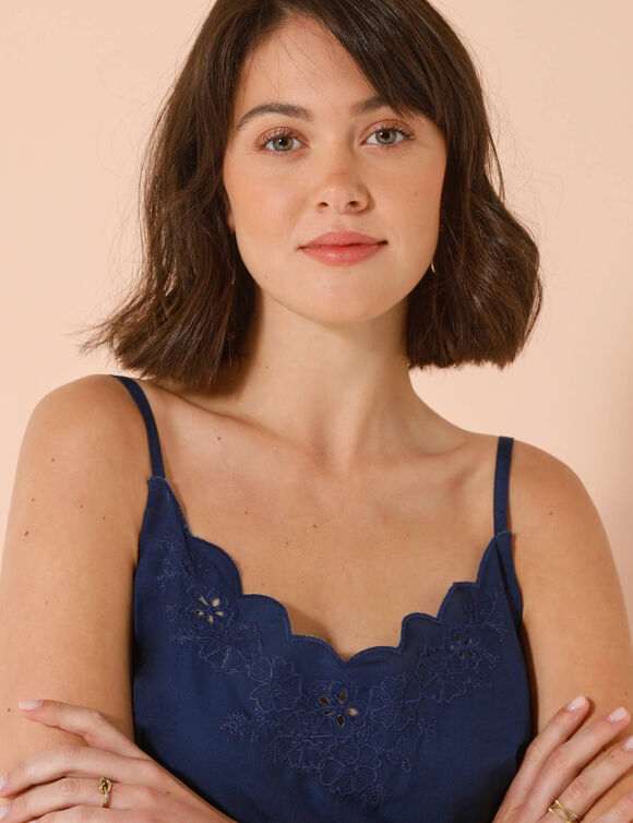 Caraco brod&eacute; uni bretelles r&eacute;glables (indigo)