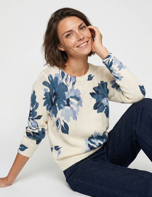 Pull imprim&eacute; fleurs (&eacute;cru / bleu)