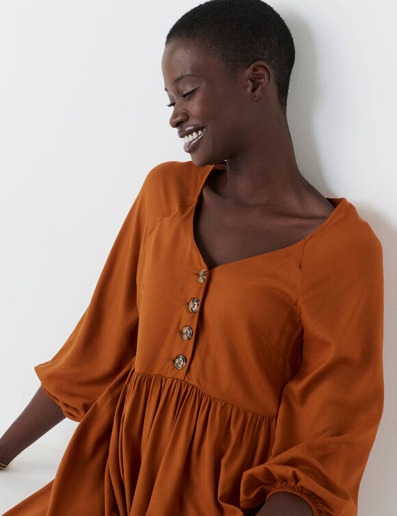 Robe longue boutonn&eacute;e, unie (caramel)