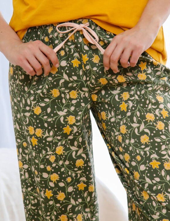Pantacourt pyjama coton imprim&eacute; floral (kaki / miel)