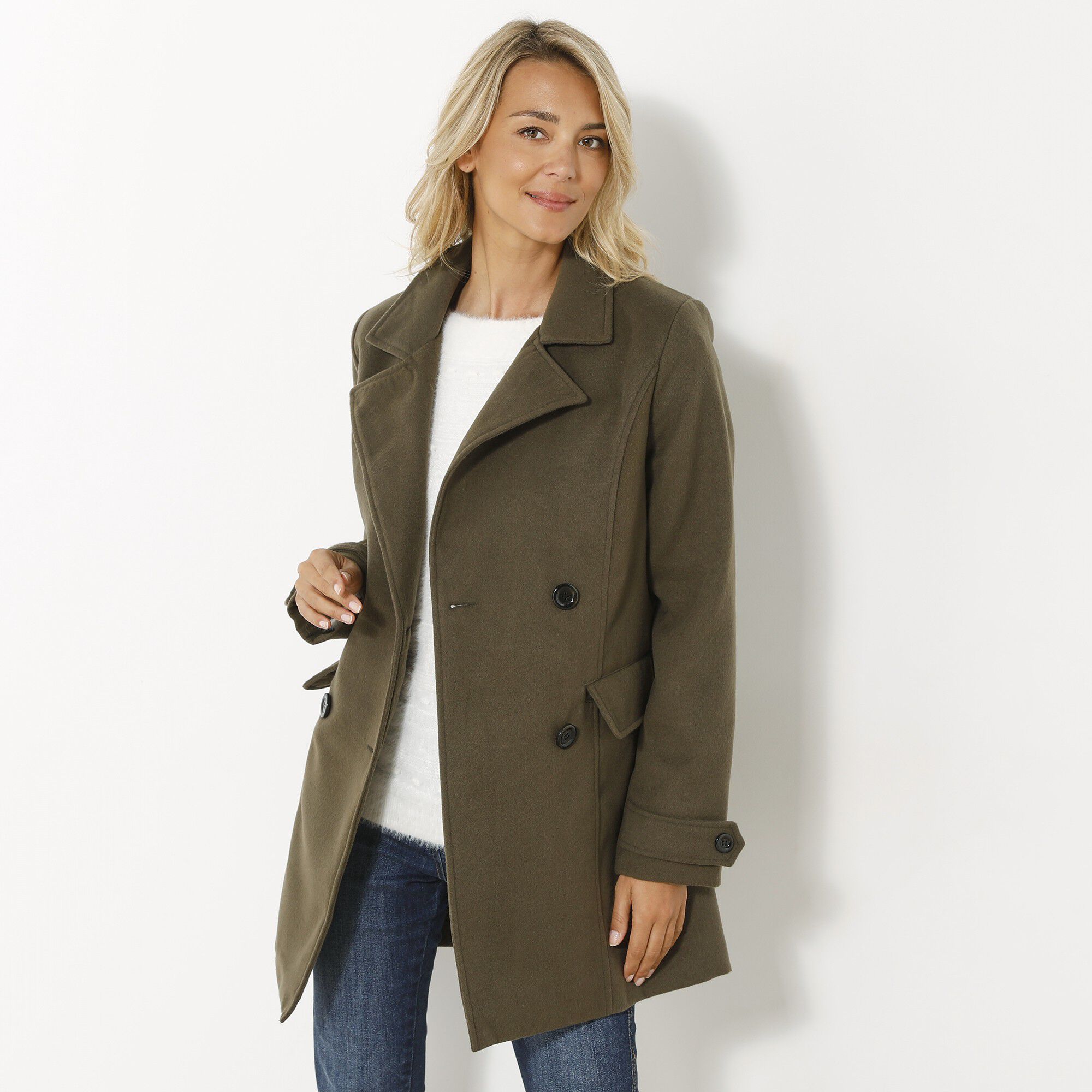 Manteau sale blanche porte