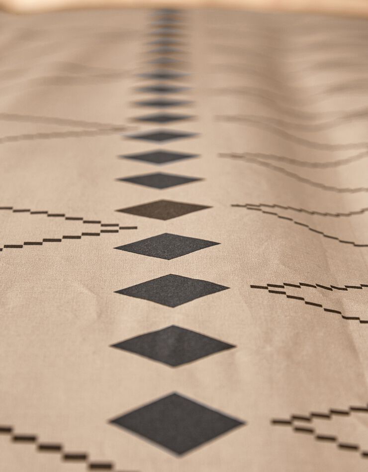 Bedlinnen Massai, in katoen met grafische motieven, afgewerkt met pompons (beige)