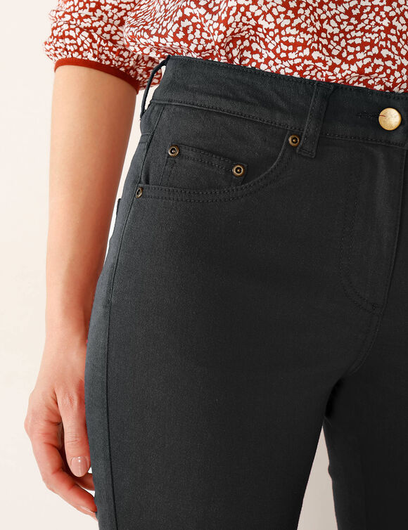 Pantalon 7/8ème fuselé stretch uni (noir)