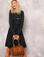 Trui-jurk met knoopsluiting (zwart)