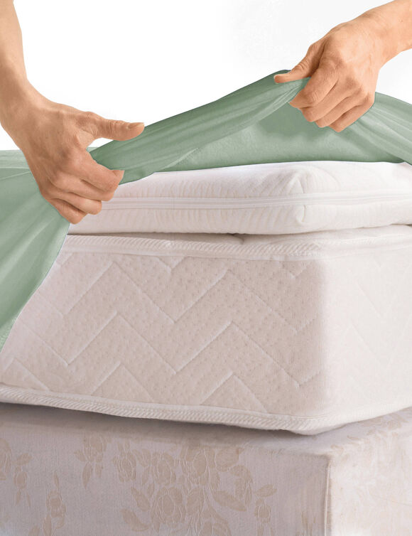 Drap-housse uni percale bonnets 40 cm (vert amande)