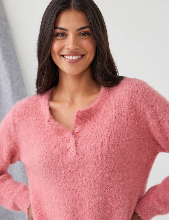 Pull col boutonn&eacute;, maille douceur (rose)