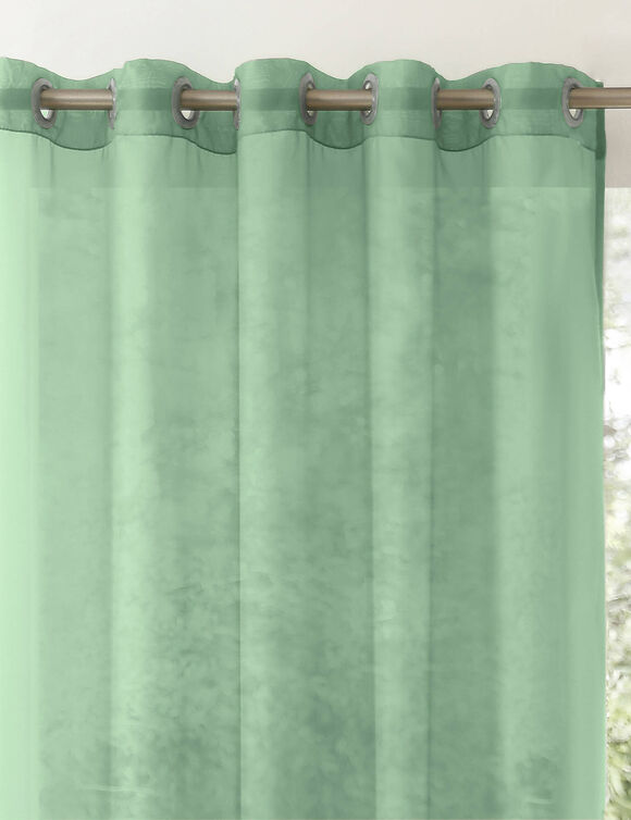 Paneelgordijn in effen voile, afgewerkt met oogringetjes (groen)