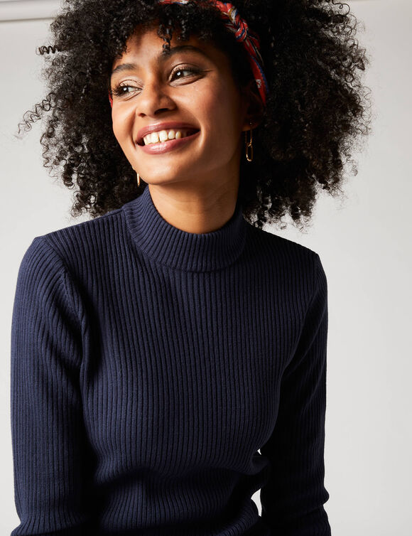 Pull col montant court, maille c&ocirc;tel&eacute;e (marine)