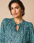 Bloes met Tunesische hals en dierenhuidprint, lange mouwen (groen / blauw)