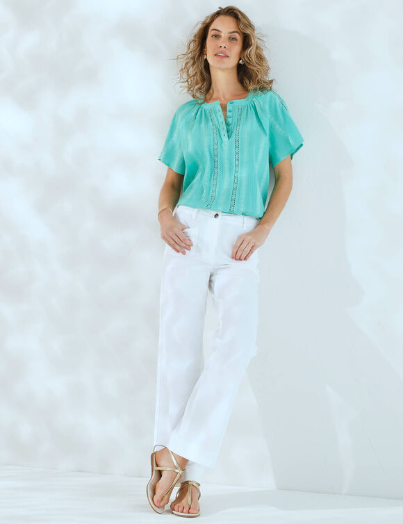 Blouse manches courtes finitions en macramé, unie (vert menthe)