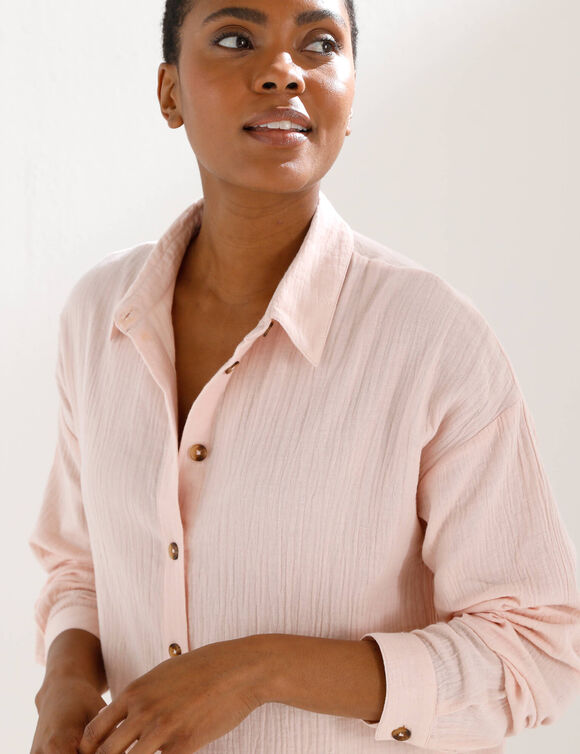 Chemise boutonn&eacute;e unie, gaze de coton (rose poudr&eacute;)
