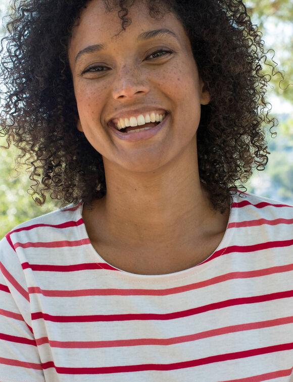 Gestreept T-shirt met korte mouwen, jerseytricot (ecru / rood)