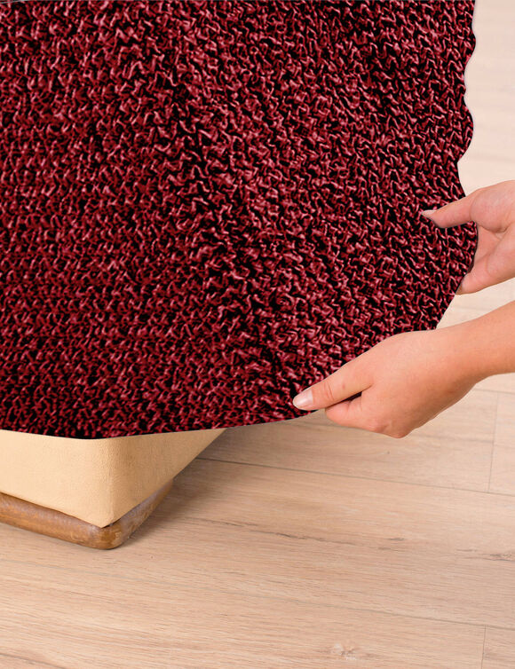 Housse bi-extensible microfibre gaufr&eacute;e pour fauteuil et canap&eacute; (bordeaux)