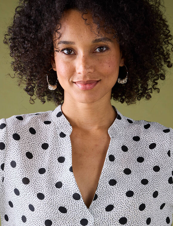 Blouse col tunisien imprimé pois, crêpe (écru / noir)