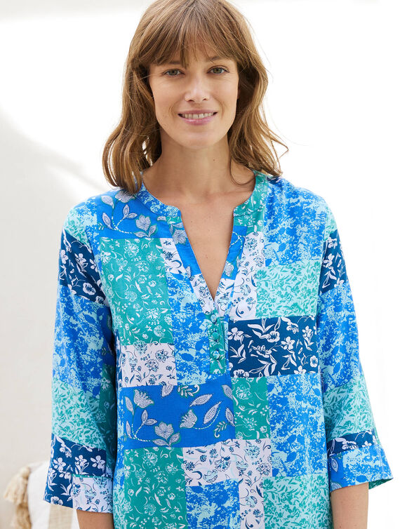 Chemise de nuit forme liquette imprimé patchwork (bleu)