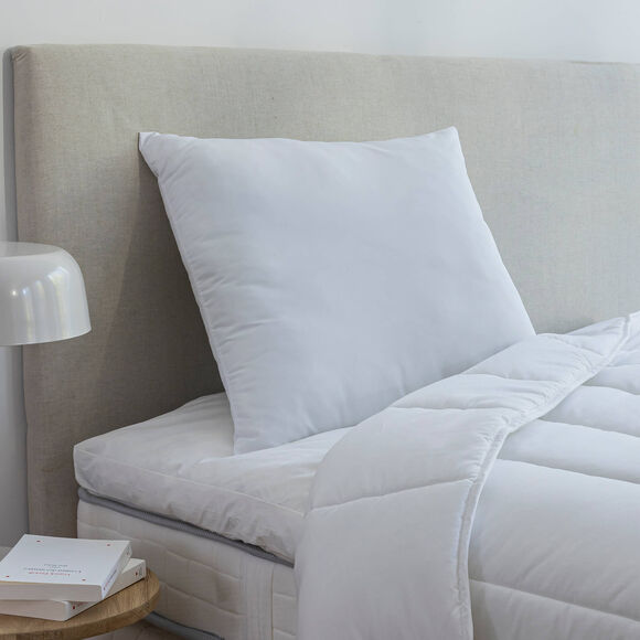 Hoofdkussen en peluwkussen in microvezel (wit)