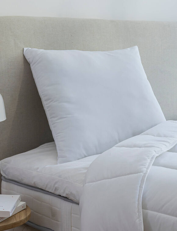 Hoofdkussen en peluwkussen in microvezel (wit)