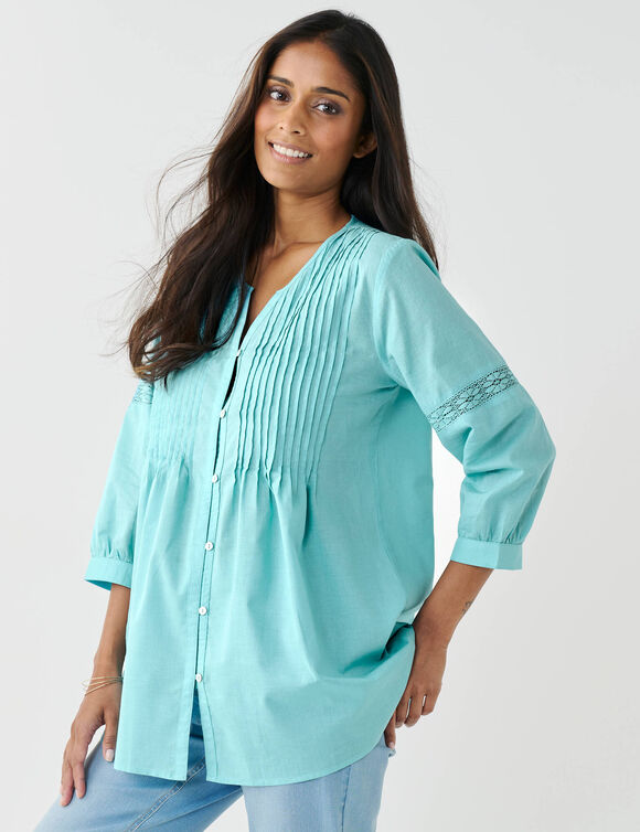 Tunique boutonn&eacute;e &agrave; plis, uni macram&eacute;  (c&eacute;ladon)