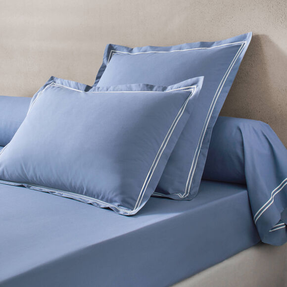 Effen tweepersoonsbeddengoed met dubbele stiknaad &ndash; katoenbatist 80 draden/cm&sup2; (blauw / wit)