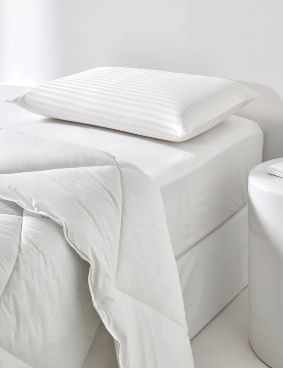 Ergonomisch hoofdkussen in traagschuim (wit)