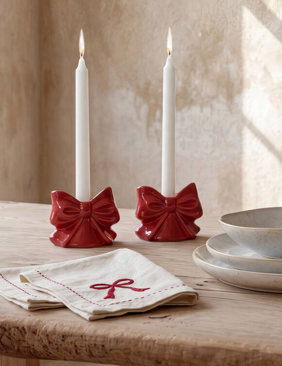 Keramische kaarsenhouder in de vorm van een &bdquo;knoop&ldquo; &ndash; set van 2 (rood)