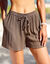 Effen short in crepon, rokjeseffect (chocolade)