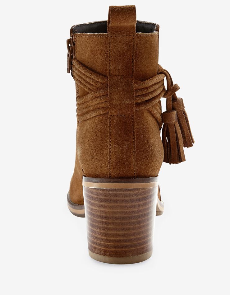 Boots en croûte de cuir à talon et pompons, beige foncé Boots en croûte de cuir à talon et pompons, beige foncé, hi-res image number 4