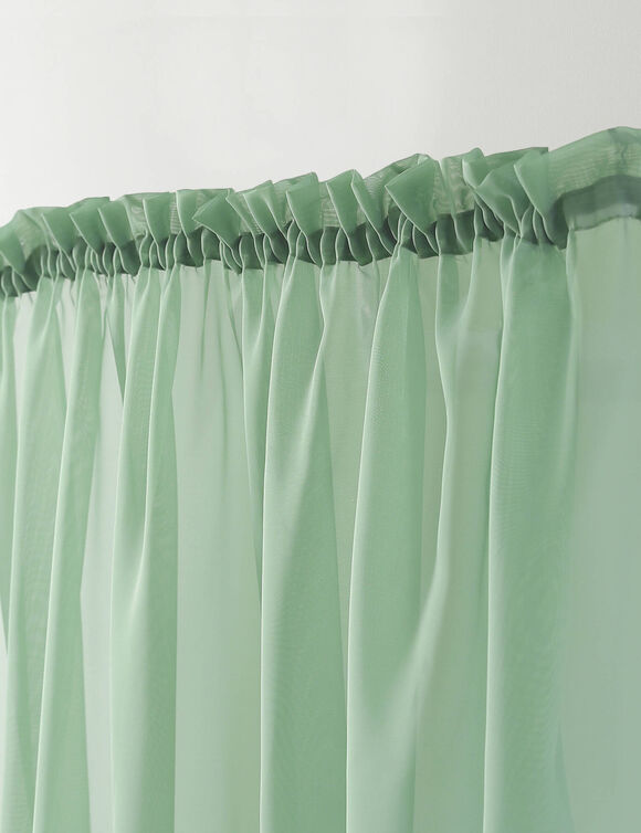 Effen voilegordijn met fronsgalon (groen)