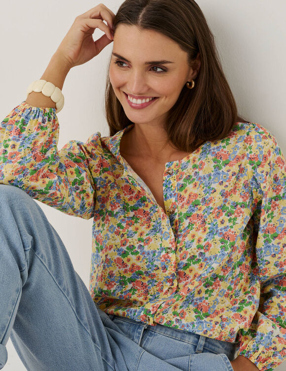 Chemisier col rond imprim&eacute; fleuri, manches longues blousantes (jaune / bleu)