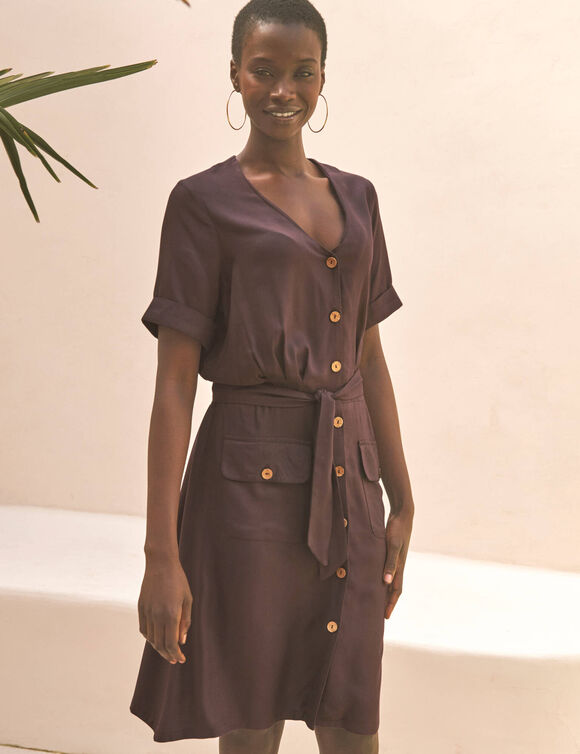 Robe saharienne boutonn&eacute;e unie, manches courtes (chocolat)