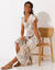 Robe longue macramé, imprimé tropical, taille smockée (beige / écru)