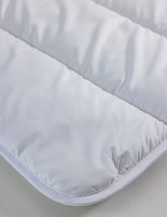 Couette chaude garnissage fibres recycl&eacute;es** 500 g/m&sup2; (blanc)