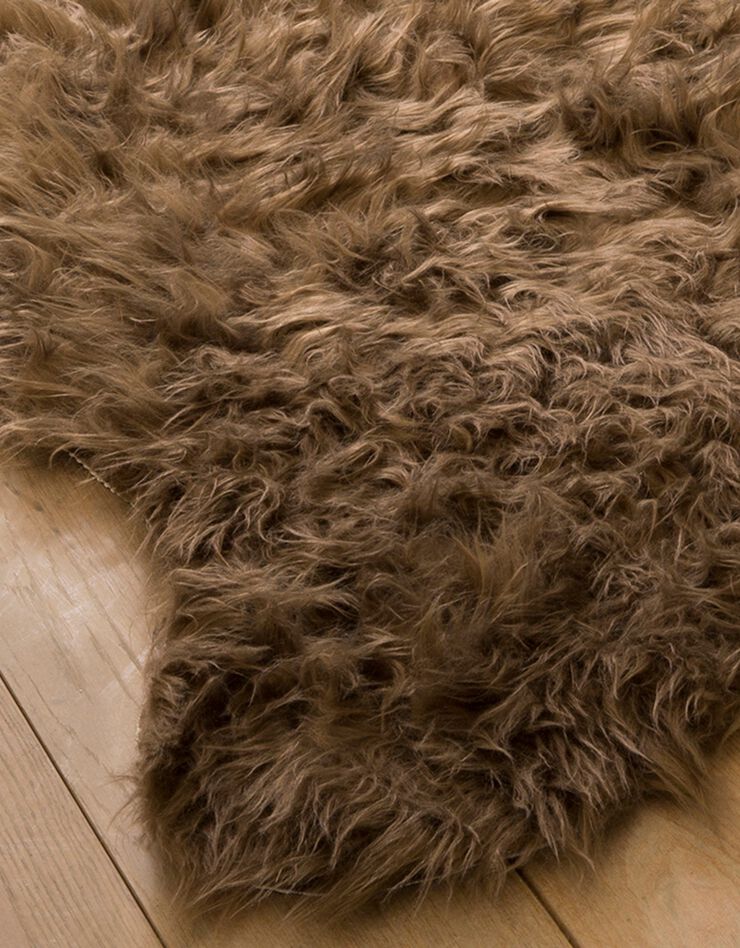 Harig tapijt in dierenvachtmodel, | Blancheporte