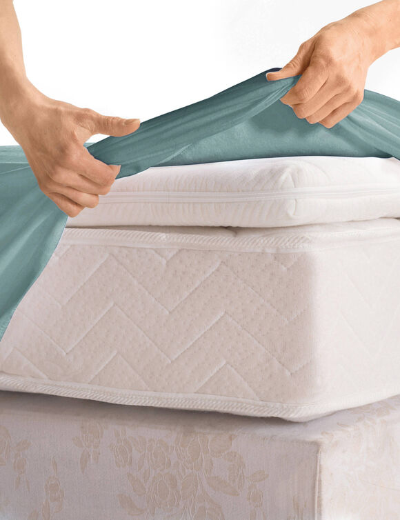 Effen hoeslaken in katoenbatist, hoeken van 40 cm (eucalyptus)