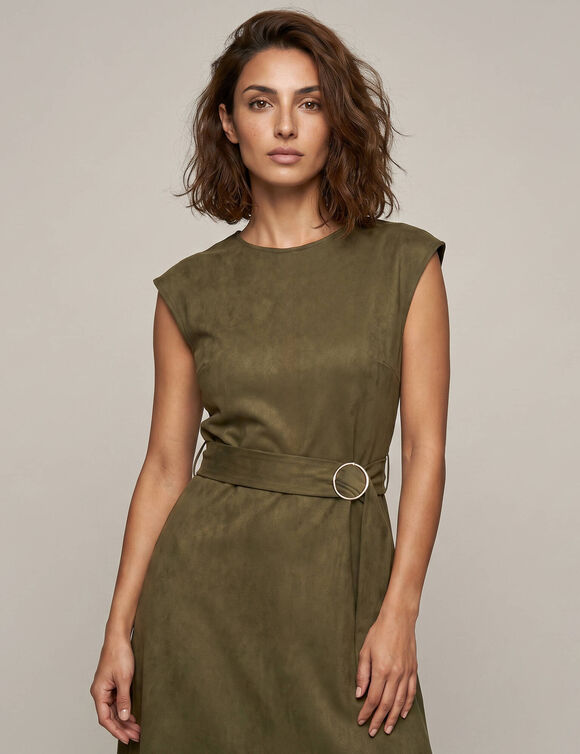 Robe longue &eacute;vas&eacute;e, sans manches, su&eacute;dine (kaki)