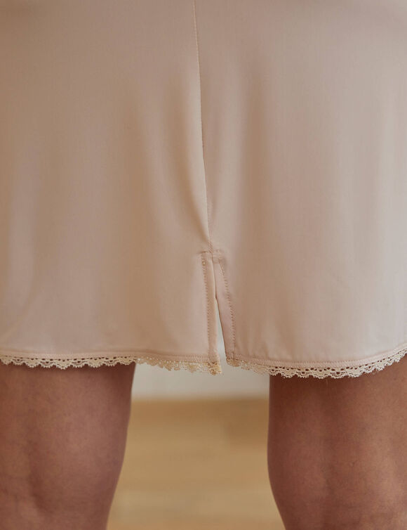 Onderrok van microvezel en kant (huidkleur)