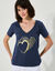 T-shirt met V-hals en goudkleurige print (marine)