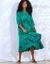 Robe longue broderie anglaise, manches 3/4 blousantes (vert émeraude)