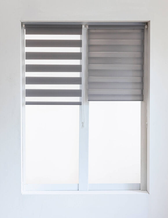 Store jour/nuit à clipser (gris perle)