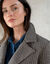 Manteau caban boutonn&eacute; &agrave; carreaux (beige / gris)