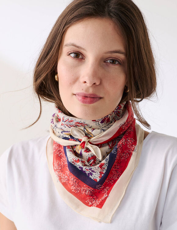 Vierkante foulard met bloemenprint (ecru / koraal)
