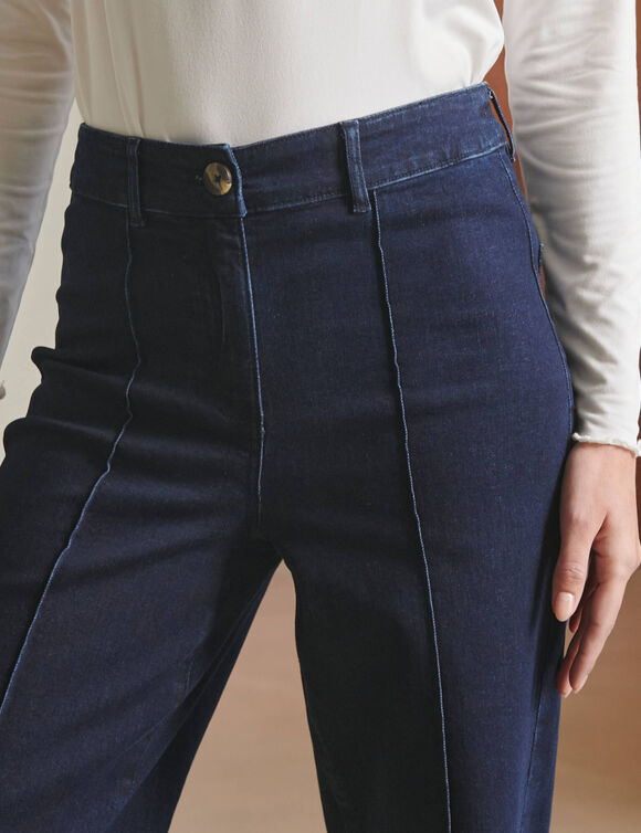 Jean large d&eacute;tails plis piqu&eacute;s, petite stature (brut)