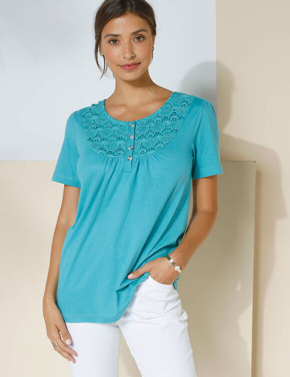 T-shirt macram&eacute; manches courtes (c&eacute;ladon)
